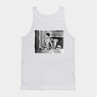 Unlearning in black and white Tank Top